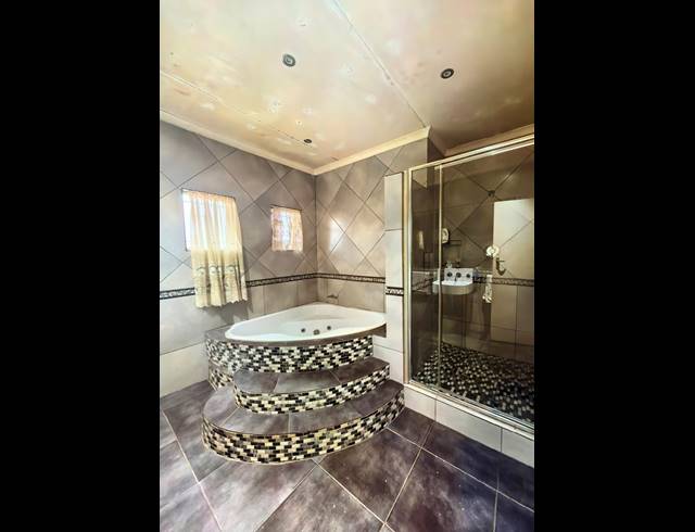 4 BEDROOM HOUSE TO LET IN SASOLBURG EXT 5